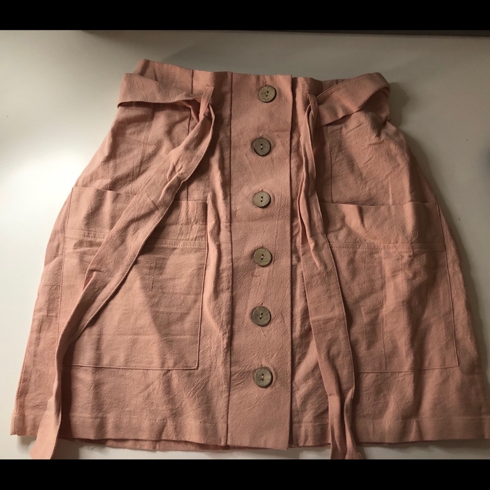 MAUVE BUTTON SKIRT
